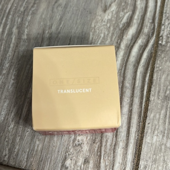 5/$25 Beauty Bundle O/S one size ultimate setting powder - Picture 6 of 6